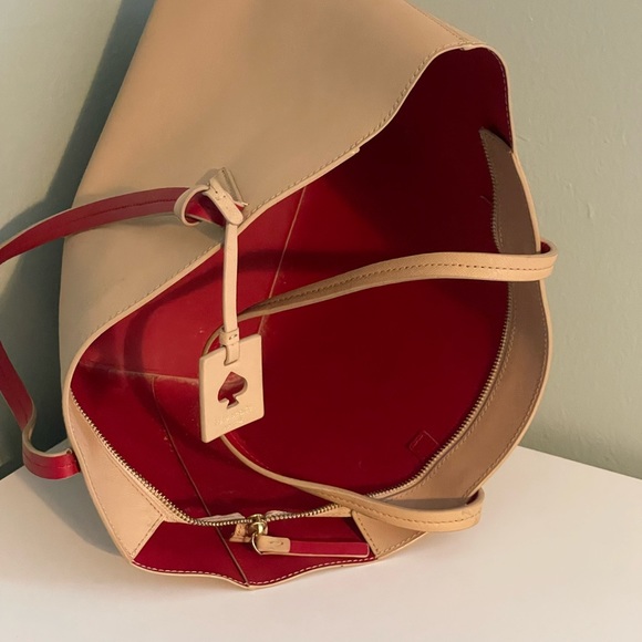 Kate Spade Tote - Picture 1 of 2